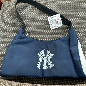 Yankees Genuine Merchandise
